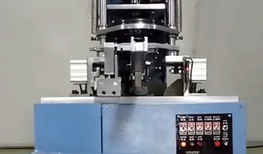 美迪克冷插插针机